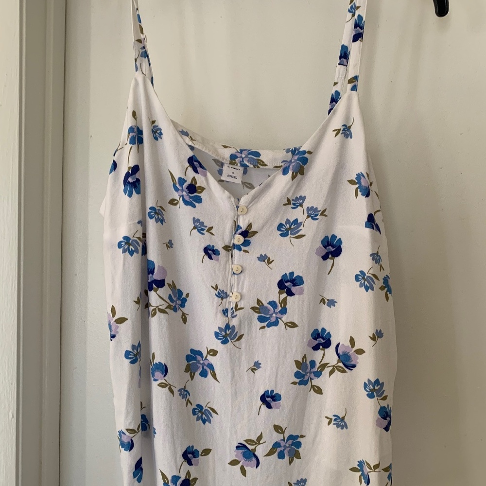 Floral spaghetti strap tank- NWT